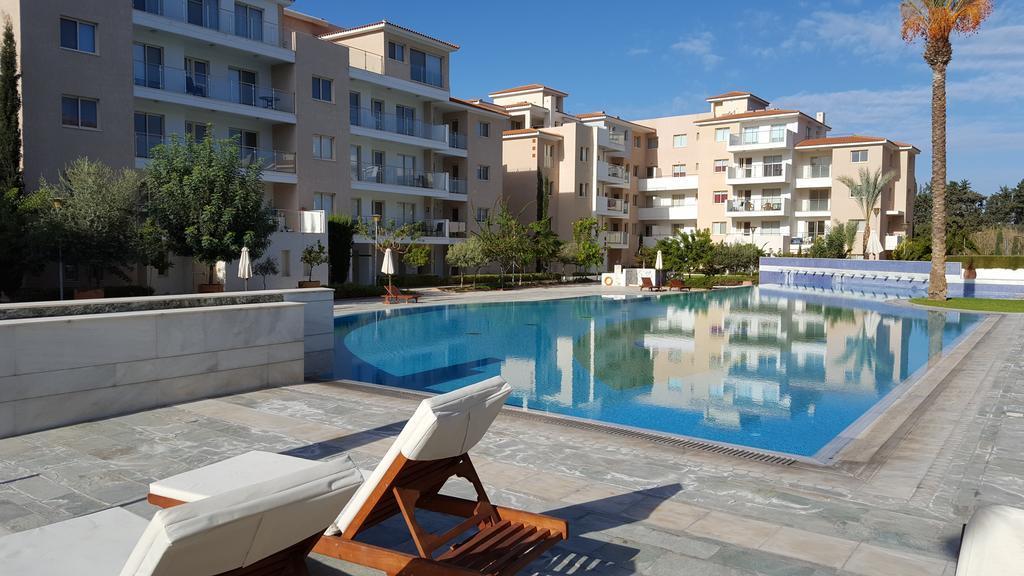 Elysia Park 9-202 Apartment Paphos ภายนอก รูปภาพ
